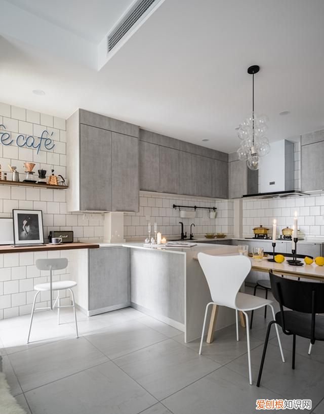 小夫妻花了21万，把荷兰皇室御用的“蓝”带回家，真是浪漫又美好