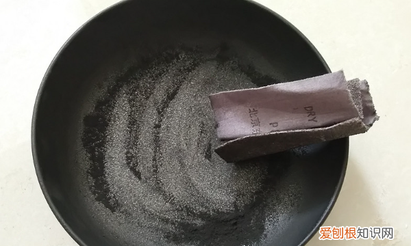 锅底的黑垢怎么去除,熏黑的锅底怎么擦干净
