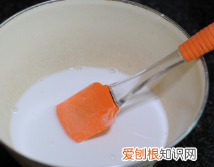 新肠粉机粘盘怎么回事,肠粉米浆怎么老是不粘盘