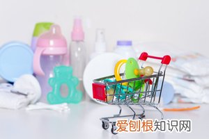 四个月宝宝能坐推车吗 ，四个月宝宝能不能坐推车