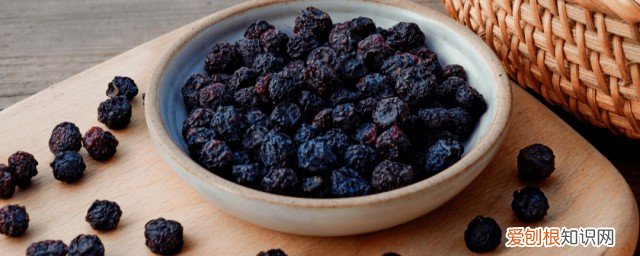 吃蓝莓干有什么作用 吃蓝莓干有什么好处