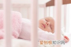 婴儿该吃ad还是d3 ，婴儿该吃ad还是d3滴剂