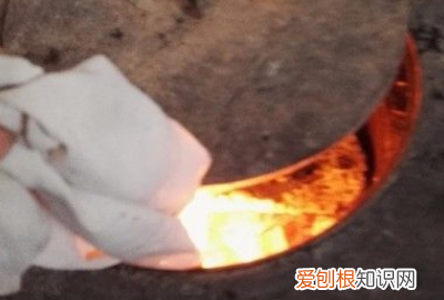 梦到生火炉旺盛 梦见生火炉子怎么回事