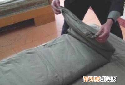 豆腐型被子怎么叠 豆腐块被子咋叠