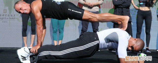 男生在家里怎么锻炼身体 男生在家里怎么锻炼