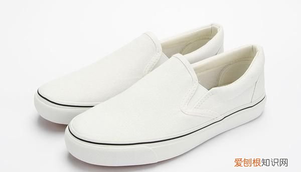 板鞋帆布鞋怎么洗白 白色帆布鞋泥点子怎么洗掉