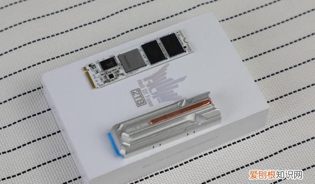 华硕rog rtx 2080 super 显卡