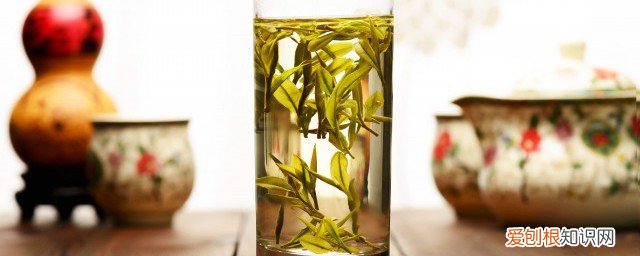 茶叶水弄脏衣服怎么洗 茶叶水弄衣服上如何清洗