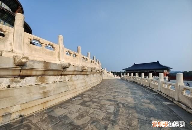 华为mate50 pro和小米11ultra拍照对比