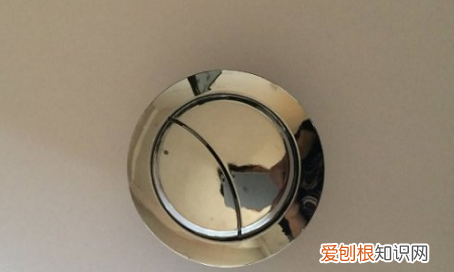 马桶里面的配件怎么换，马桶内部配件更换怎么换