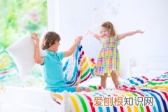 小孩户口迁移到女方家可以吗 ，小孩上户口需要把女方户口迁移