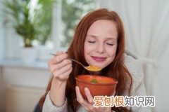 月子里会哭坏了眼睛吗 ，月子里把眼睛哭坏了怎么办?