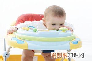 四个月宝宝不喜欢玩具怎么回事 ，四个月宝宝不爱玩玩具