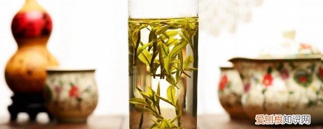 新鲜茶叶晒干能泡茶吗 刚采的茶叶晒干能不能泡水喝