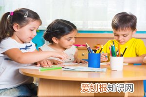 小孩头发白怎么治疗，儿童头发白怎么治？