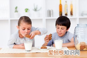 小孩出疹子容易传染给成人吗，小孩出疹子会不会传染？