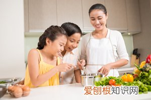 女儿9岁乳房里有小硬块是怎么回事 ，9岁的小孩乳房有硬块