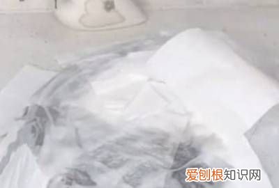 怎么清洗炒锅底部的油污 ，炒锅底油垢怎么去除？