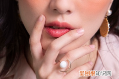 离婚以后继续暧昧 ，l离婚后继续暧昧？