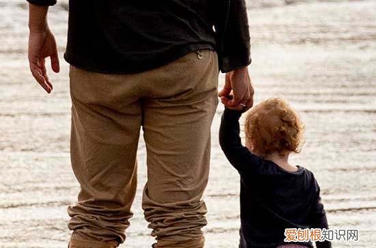 父亲节发给父亲的句子 父亲节发给父亲的一段话