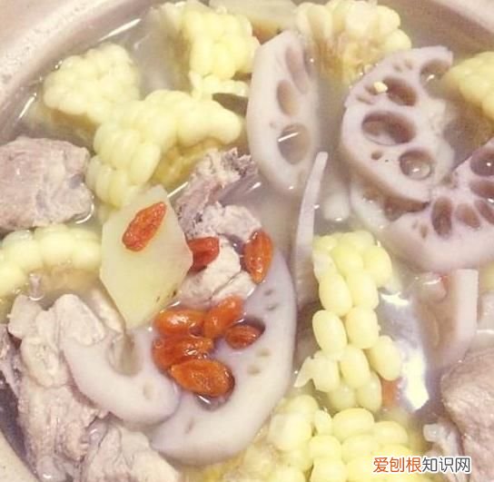 莲藕排骨玉米汤的功效与作用 ，排骨莲藕玉米汤放什么调料？