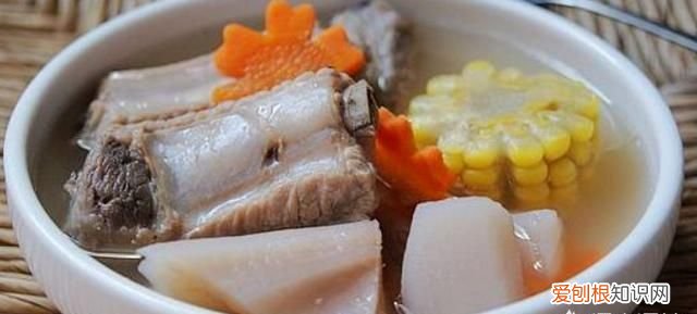莲藕排骨玉米汤的功效与作用 ，排骨莲藕玉米汤放什么调料？