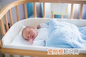 婴儿每个阶段行为标准有什么 ，婴儿每个阶段行为标准有什么不同