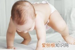 9个月宝宝睡觉乱踹正常吗 ，九个月宝宝睡觉踢腿