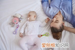 月子期间流泪发酸眨眼怎么回事 ，小月子期间眼睛酸流泪