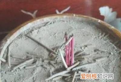 香灰怎么处理? ，香灰要怎么处理？