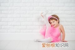 小孩子白眼圈是怎么回事儿，小孩子眼圈发白是什么原因？