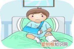 睡觉时腿突然抖动是怎么回事 ，人睡觉腿突然抖动是什么原因