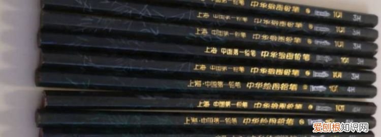 7厘米手腕戴多大的手镯 ，手腕7厘米,直径多少？