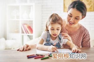 小孩腋窝下面发红怎么办?急诊看什么，小孩腋下红肿疼痛是怎么回事？