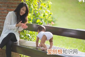 宝宝咬指甲是为什么 ，小宝宝咬指甲是什么原因