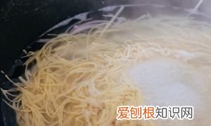 炝干豆腐丝家常做法，东北炝拌干豆腐丝的做法