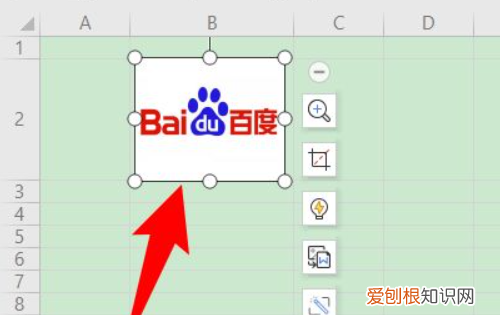 自动适应表格大小怎么做,excel粘贴图片自动适应表格大小