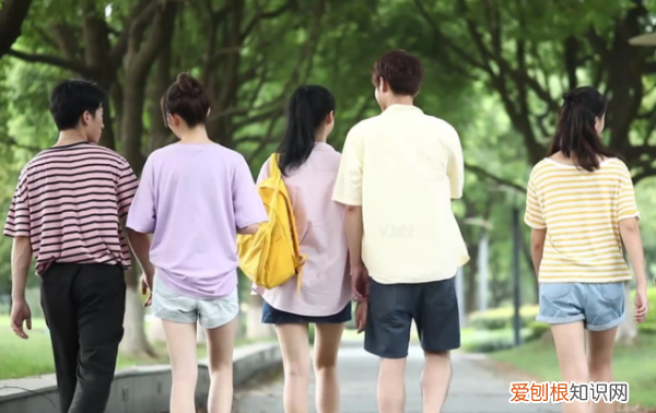 电泳的速度与哪些因素有关,电泳速度的快慢与哪些因素有关