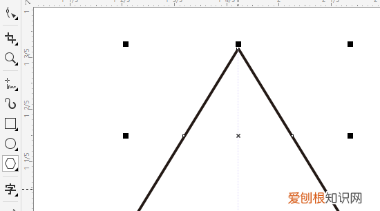 cdr怎么设置三角形边长，cdr里面三角形怎么调圆角