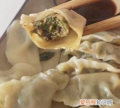 小茴香爆汁大肉饺子,怎么做葱香味浓的饺子