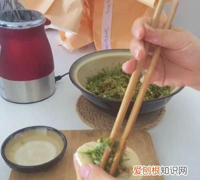 小茴香爆汁大肉饺子,怎么做葱香味浓的饺子