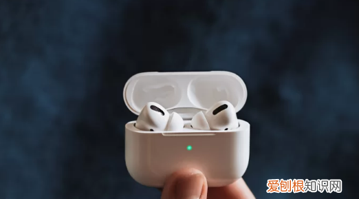 如何使用AirPods，airpods使用方法和技巧