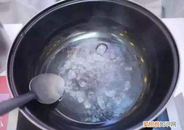 冰糖雪梨做法，冰糖雪梨水怎么煮