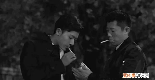 《觉醒年代》男配恋情被拍！曾被扒脚踏两条船，涉事女孩晒时间线