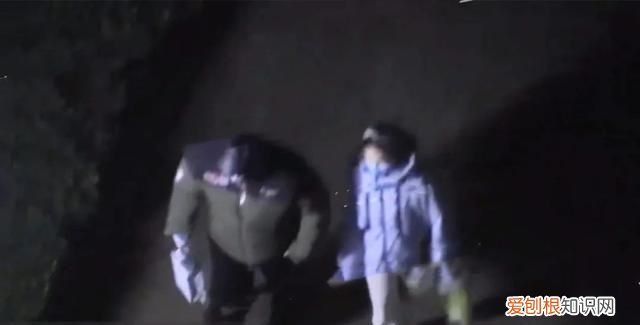 《觉醒年代》男配恋情被拍！曾被扒脚踏两条船，涉事女孩晒时间线