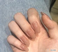 美甲里面烤不干怎么办 美甲没烤干怎么办