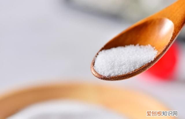 买食用盐到底买精盐还是海盐,食用盐与海盐的区别