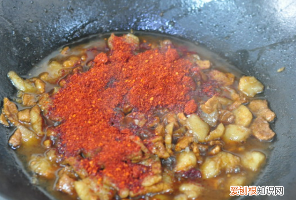 猪肉土豆臊子面的做法，豆腐香菇土豆做臊子面怎么做