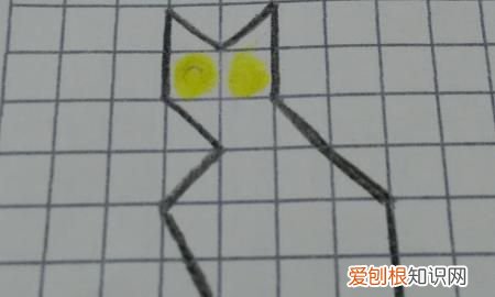 怎么画猫咪，方格纸上怎么画小猫