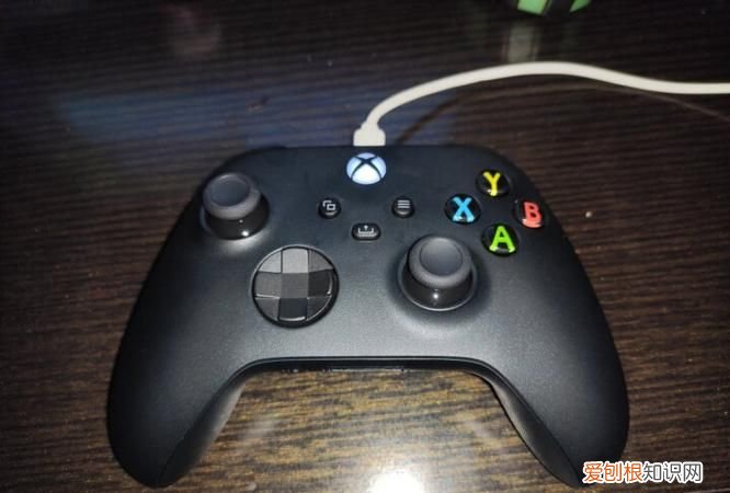 手柄死区是越大越好么